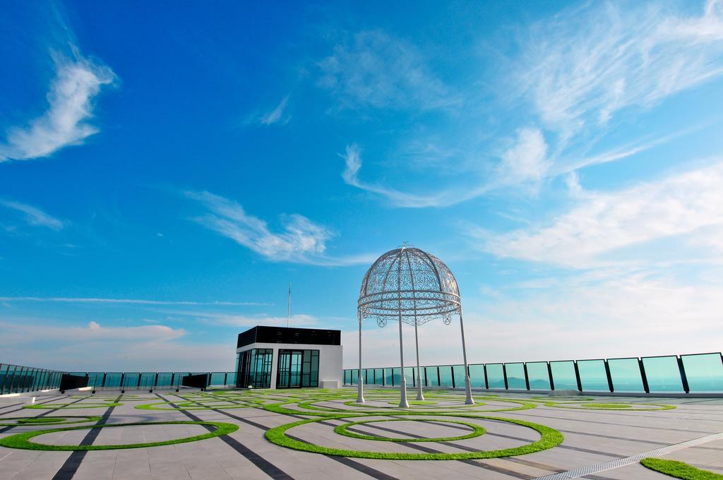 The Shore Hotel & Residences Malacca Exterior photo