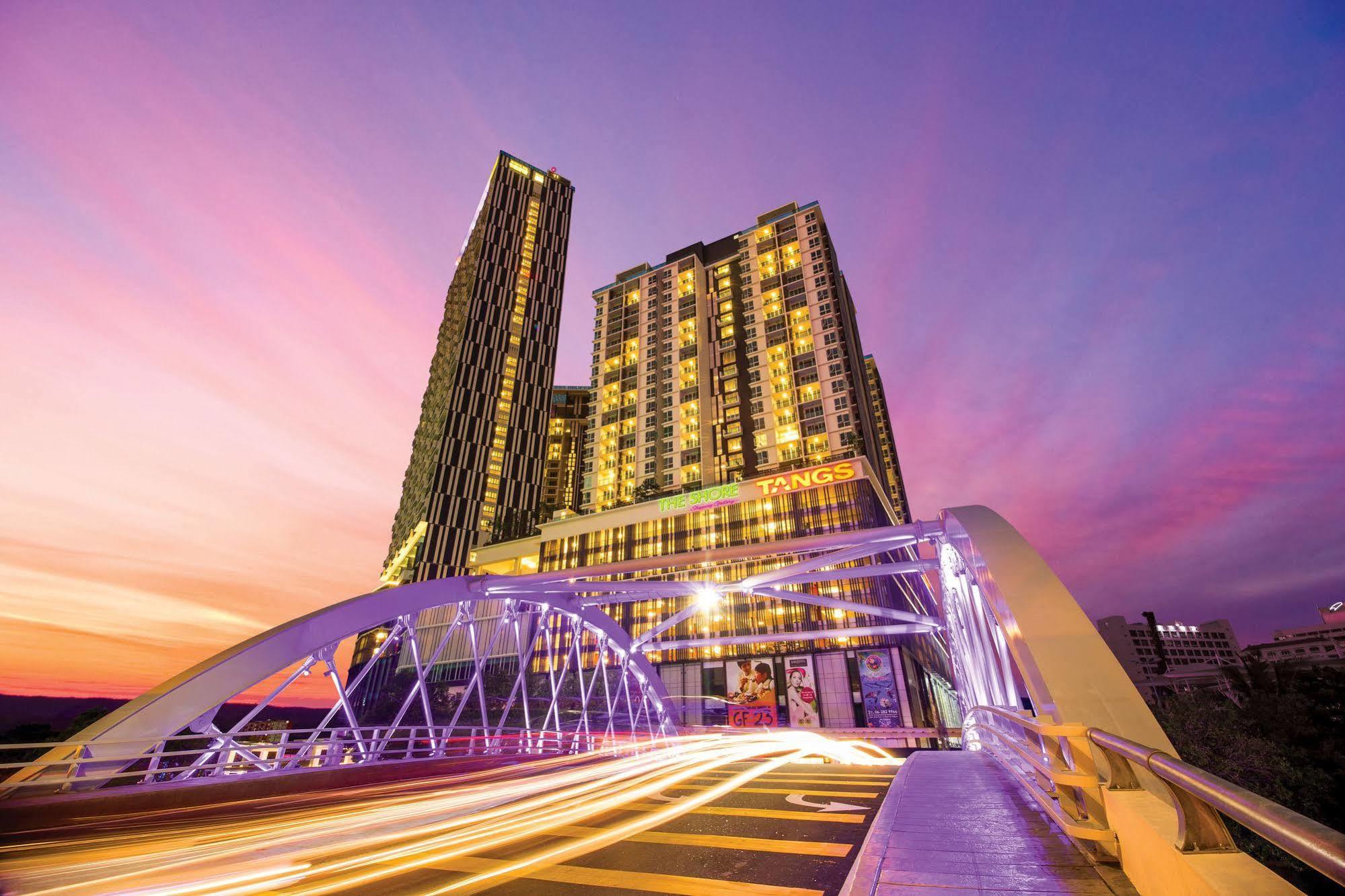 The Shore Hotel & Residences Malacca Exterior photo