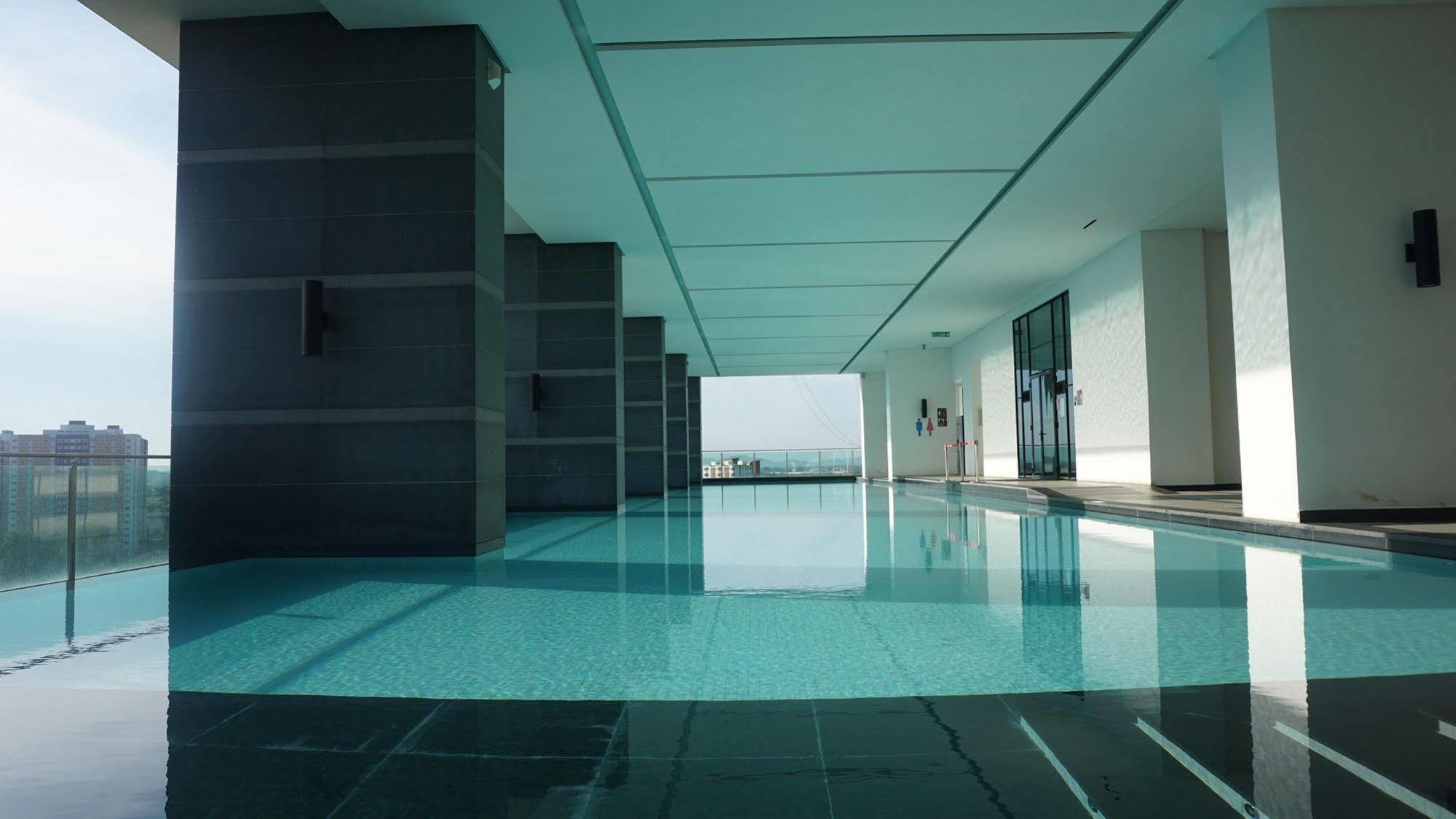 The Shore Hotel & Residences Malacca Exterior photo